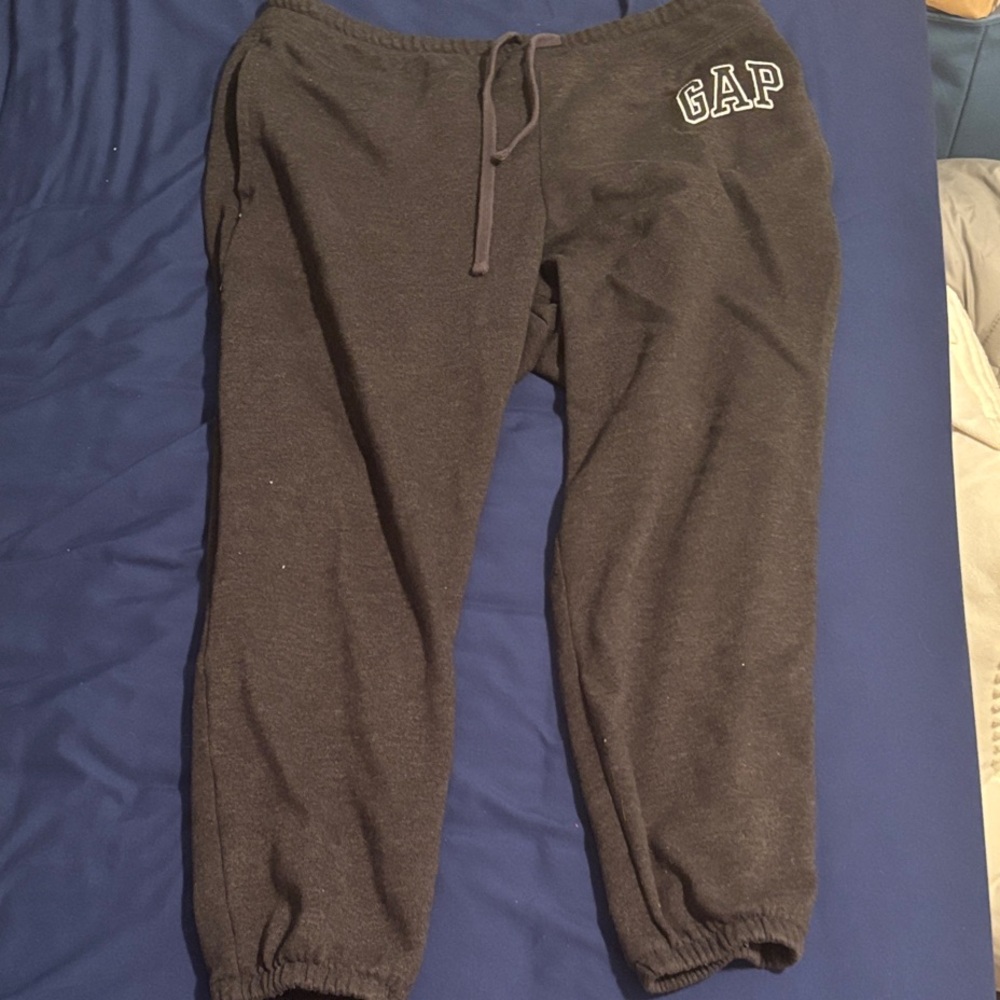 GAP Women’s Charcoal Gray Joggers